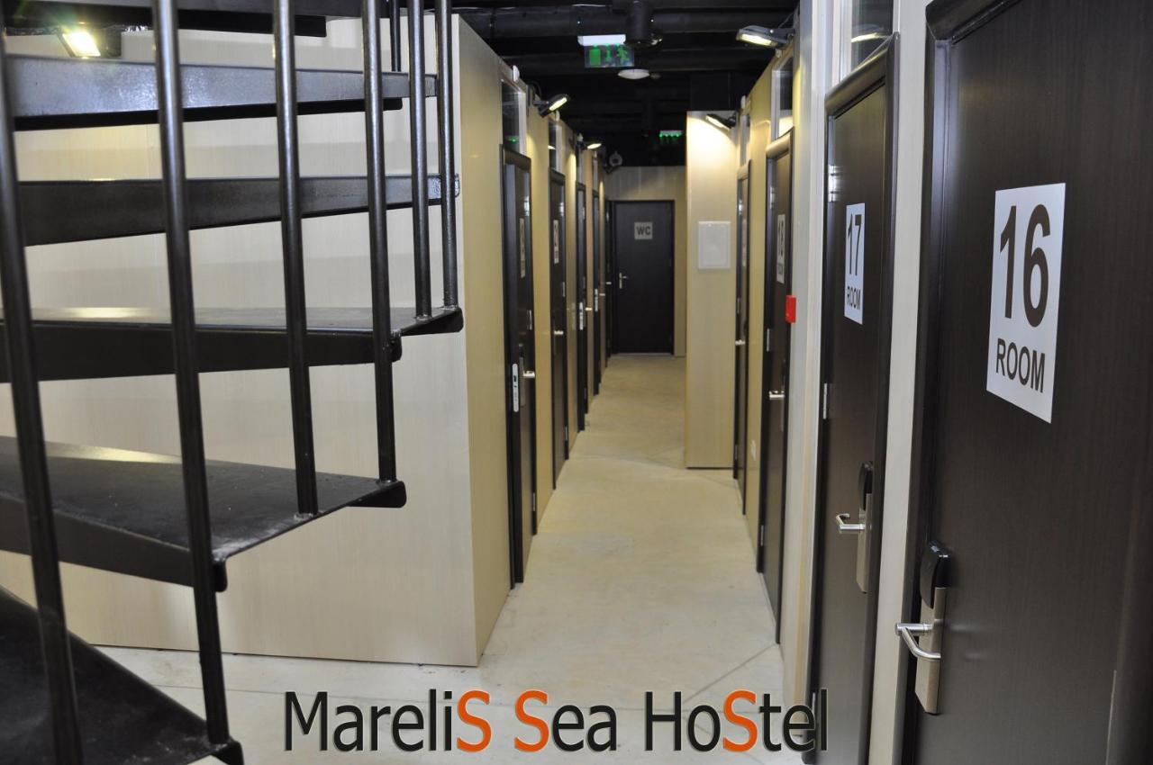 Marelis Sea Hostel Varna Bagian luar foto
