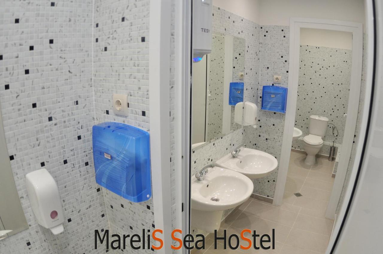 Marelis Sea Hostel Varna Bagian luar foto