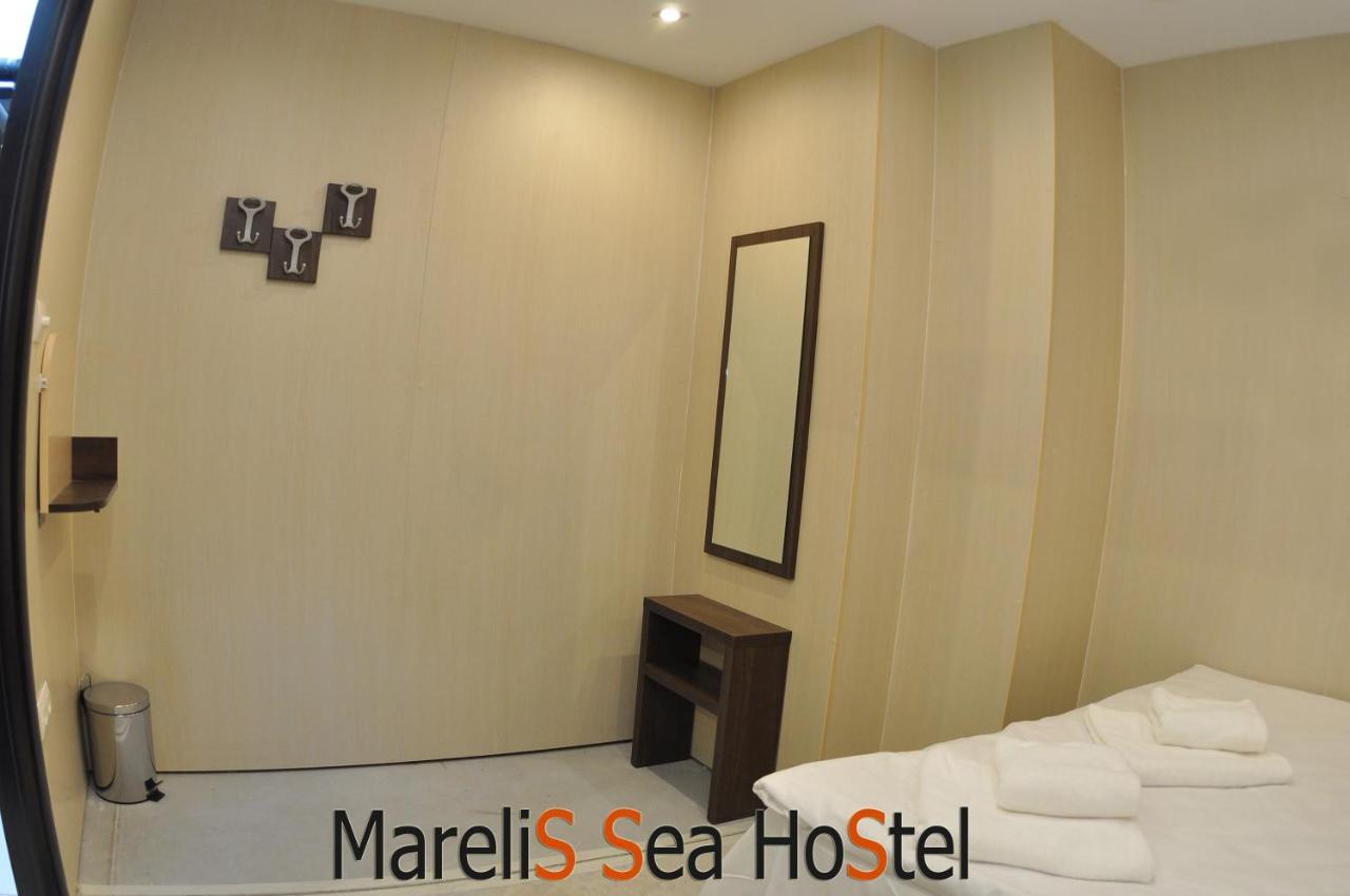 Marelis Sea Hostel Varna Bagian luar foto