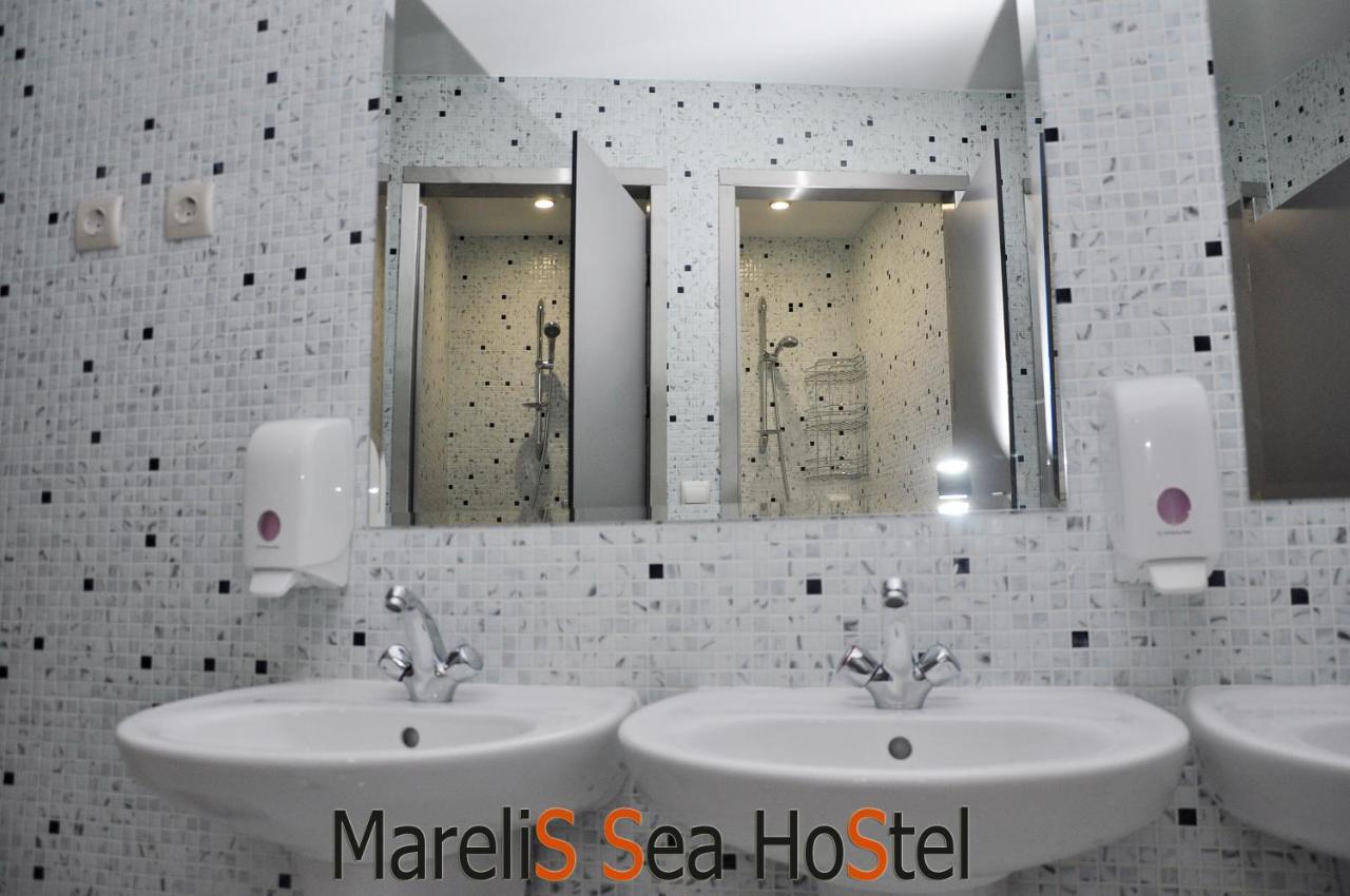 Marelis Sea Hostel Varna Bagian luar foto