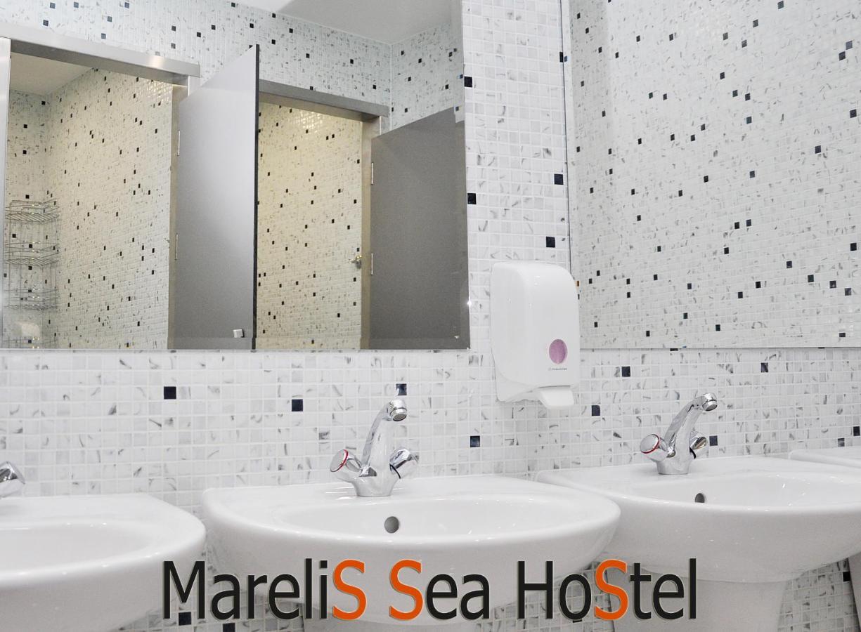 Marelis Sea Hostel Varna Bagian luar foto