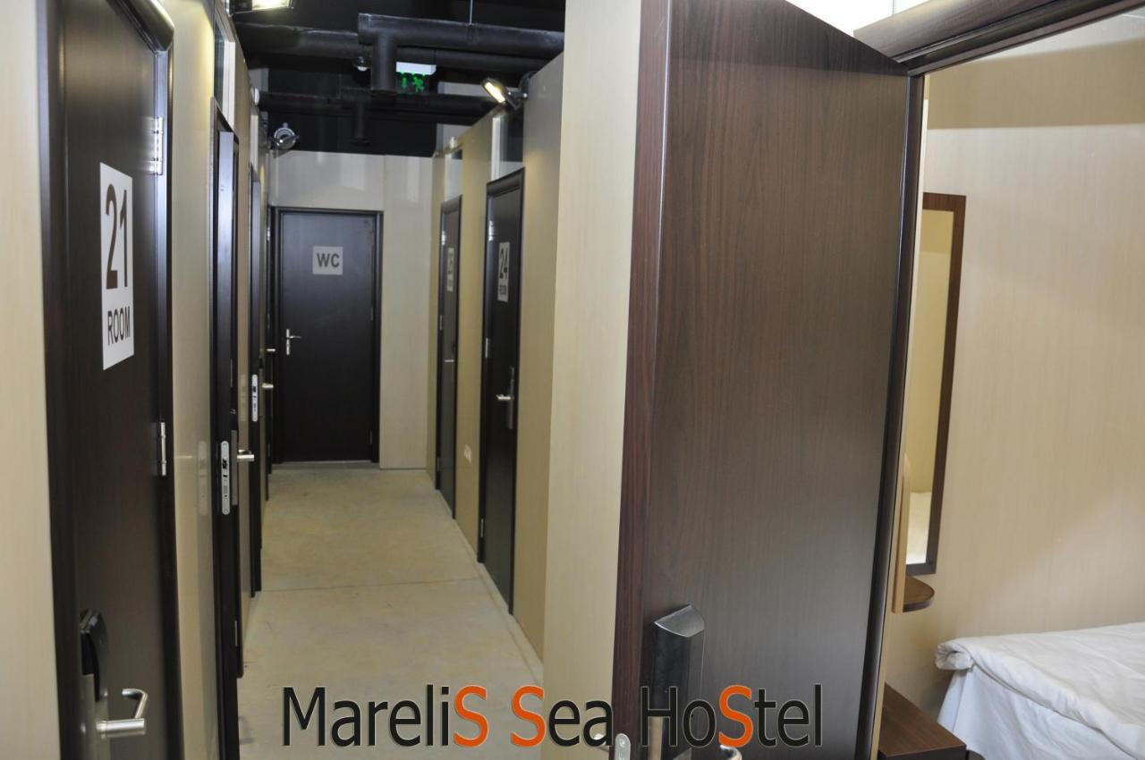 Marelis Sea Hostel Varna Bagian luar foto