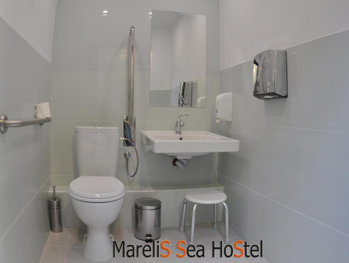 Marelis Sea Hostel Varna Bagian luar foto